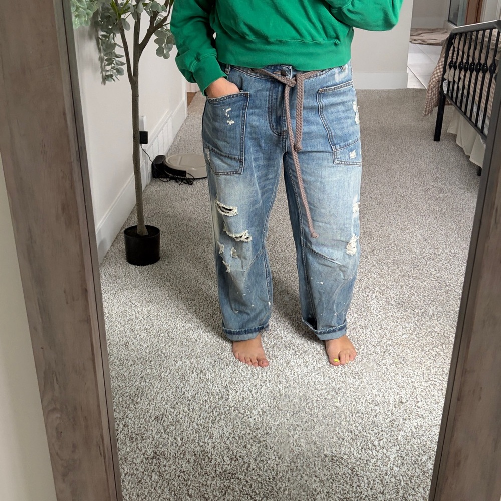 Distressed Light Blue Jeans